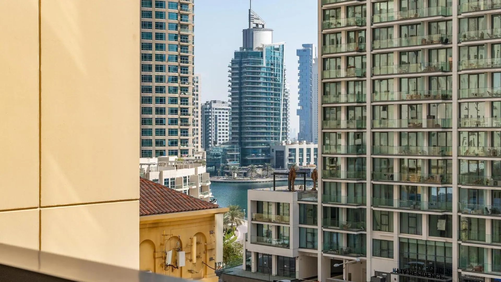 Spacious 1-Bedroom At The Heart Of Jbr Dubai
