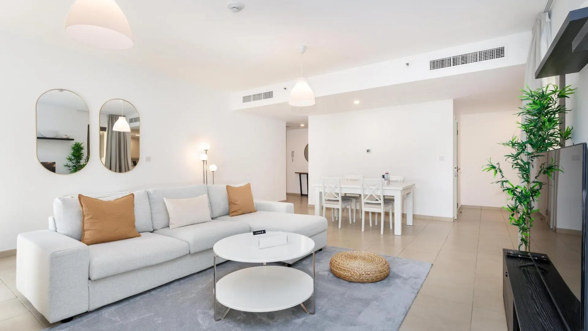 Semesterbostad Spacious 1-Bedroom At The Heart Of Jbr Dubai Förenade Arabemiraten